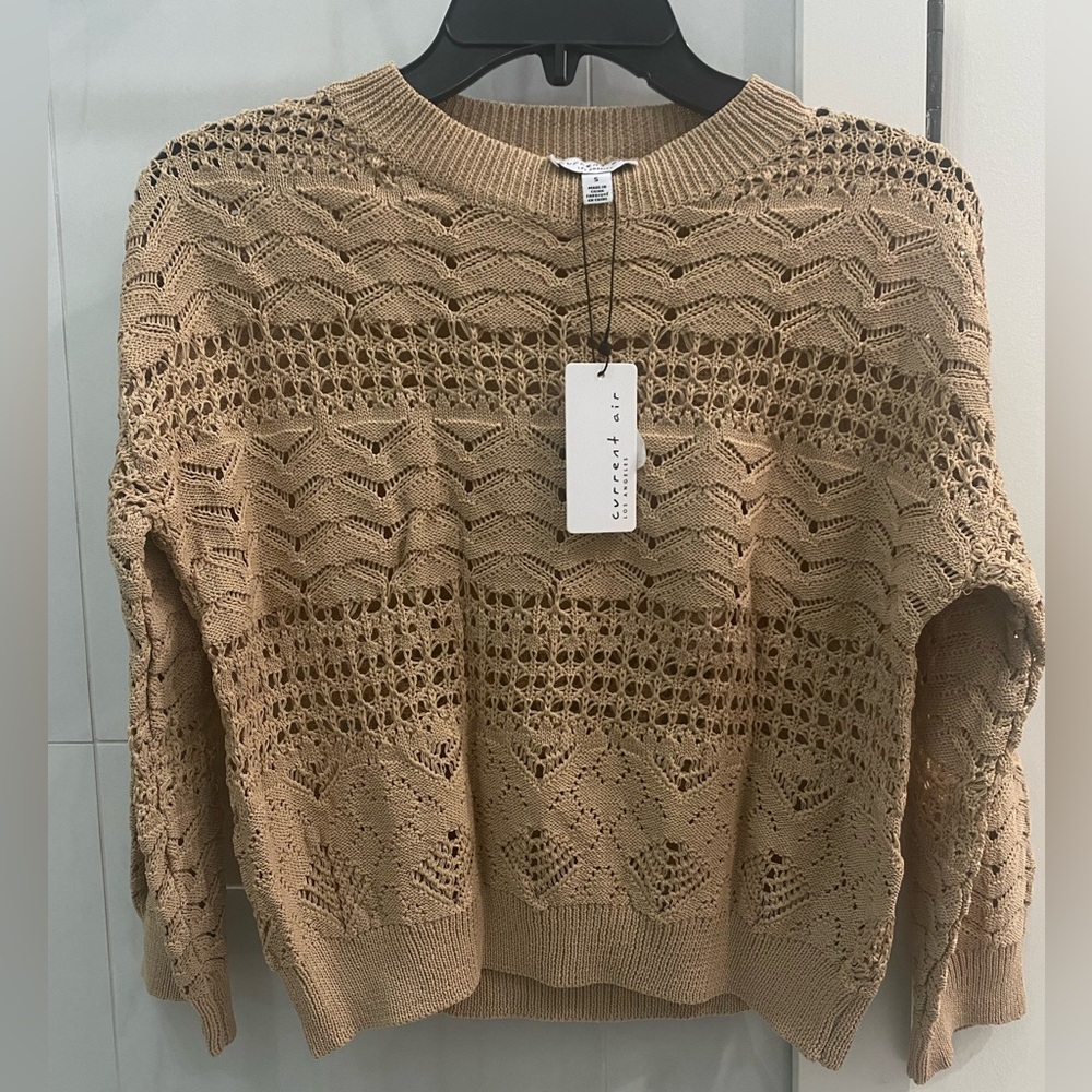 NWT tan/taupe crochet sweater by Current Air size small